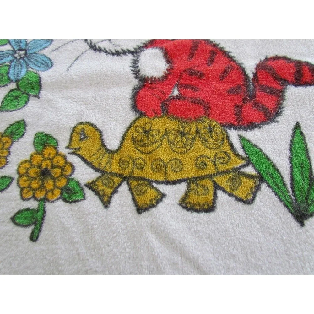 Vintage 1970s Cannon Bath Towel Monticello Tiger Frog Turtle Fringed